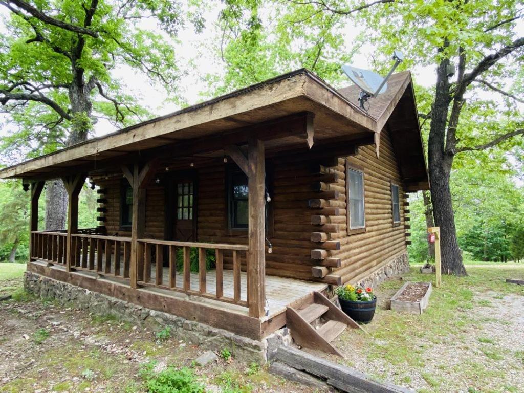 Cozy Cabin At Bear Mountain Log Cabins Eureka Springs Dış mekan fotoğraf